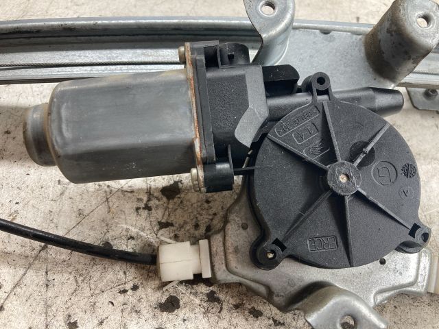 bontott NISSAN PRIMERA Bal hátsó Ablakemelő Szerkezet (Elektromos)