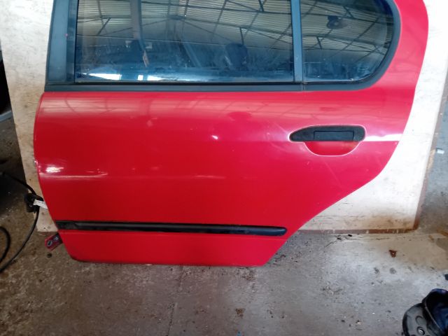 bontott NISSAN PRIMERA Bal hátsó Ajtó (Részeivel)