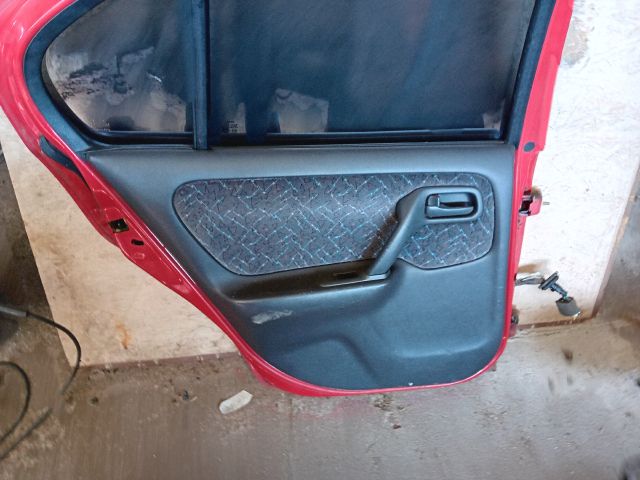 bontott NISSAN PRIMERA Bal hátsó Ajtó (Részeivel)