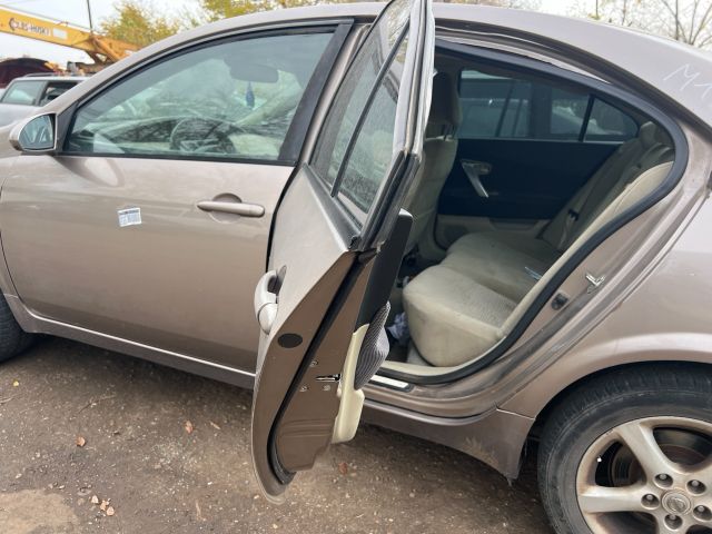 bontott NISSAN PRIMERA Bal hátsó Ajtó (Üres lemez)