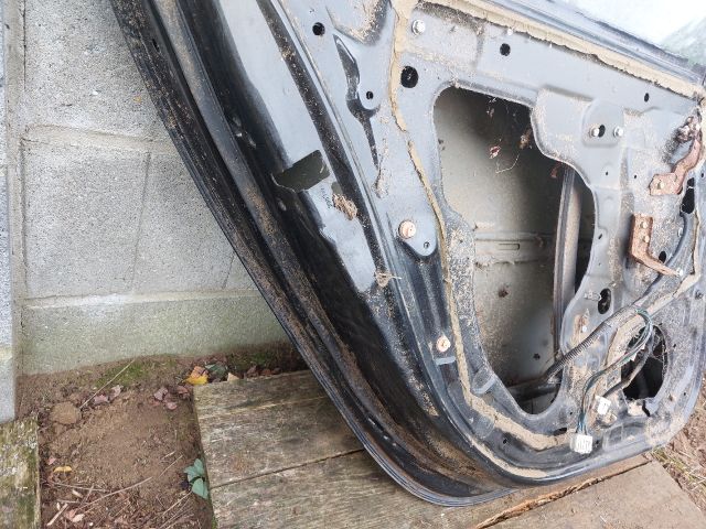 bontott NISSAN PRIMERA Bal hátsó Ajtó (Üres lemez)