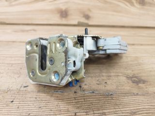 bontott NISSAN PRIMERA Bal hátsó Ajtózár