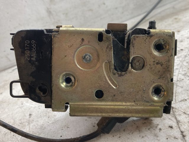 bontott NISSAN PRIMERA Bal hátsó Ajtózár