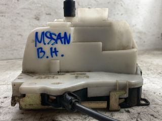 bontott NISSAN PRIMERA Bal hátsó Ajtózár