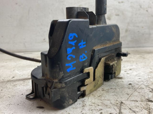 bontott NISSAN PRIMERA Bal hátsó Ajtózár