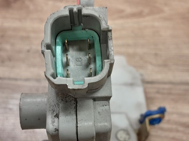 bontott NISSAN PRIMERA Bal hátsó Ajtózár