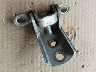 bontott NISSAN PRIMERA Bal hátsó Alsó Zsanér