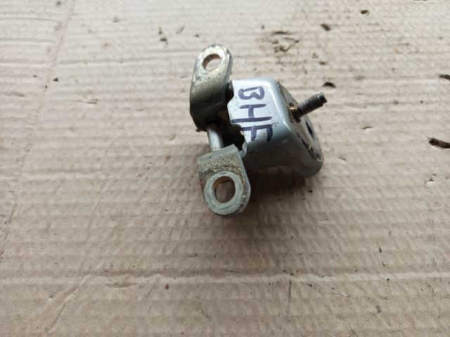 bontott NISSAN PRIMERA Bal hátsó Felső Zsanér