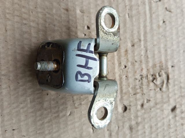 bontott NISSAN PRIMERA Bal hátsó Felső Zsanér