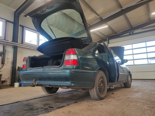 bontott NISSAN PRIMERA Bal hátsó Fixüveg (Ajtóban)