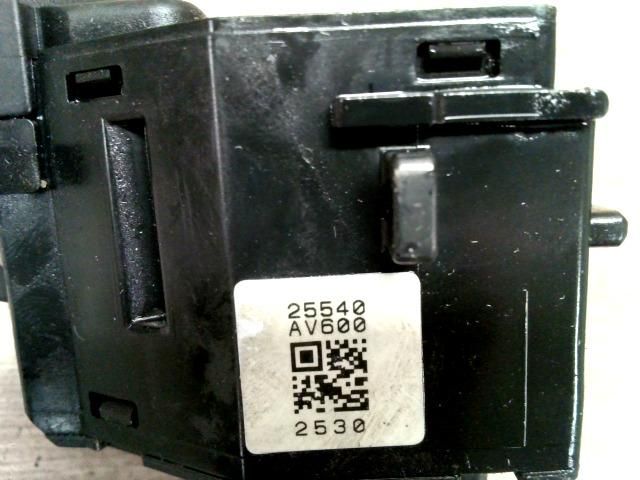 bontott NISSAN PRIMERA Bal Kormánykapcsoló Irányjelző