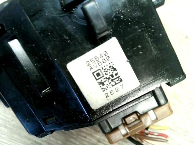 bontott NISSAN PRIMERA Bal Kormánykapcsoló Irányjelző