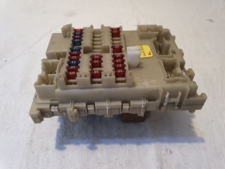 bontott NISSAN PRIMERA Biztosítéktábla Utastér