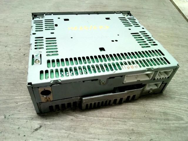 bontott NISSAN PRIMERA CD / DVD Tár