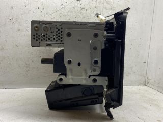 bontott NISSAN PRIMERA CD / DVD Tár