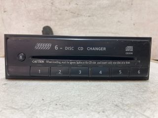 bontott NISSAN PRIMERA CD / DVD Tár