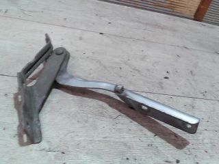 bontott NISSAN PRIMERA Csomagtérajtó Jobb Zsanér