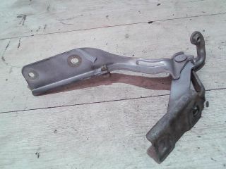 bontott NISSAN PRIMERA Csomagtérajtó Jobb Zsanér