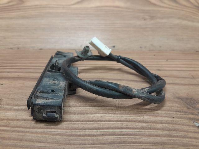 bontott NISSAN PRIMERA Csomagtérajtó Kapcsoló