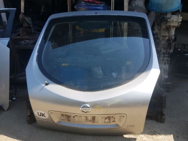 bontott NISSAN PRIMERA Csomagtérajtó (Részeivel)