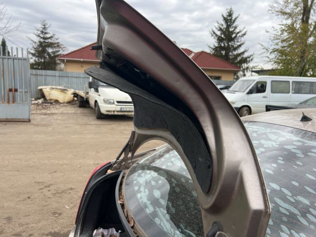 bontott NISSAN PRIMERA Csomagtérajtó (Üres lemez)