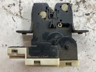 bontott NISSAN PRIMERA Csomagtérajtó Zárszerkezet