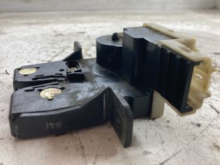 bontott NISSAN PRIMERA Csomagtérajtó Zárszerkezet