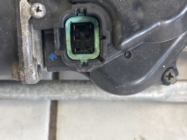 bontott NISSAN PRIMERA Első Ablaktörlő Szerkezet Motorral