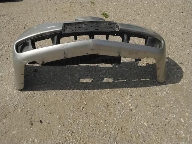 bontott NISSAN PRIMERA Első Lökhárító (Üresen)