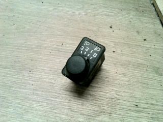 bontott NISSAN PRIMERA Fényszórómagasság Állító Kapcsoló