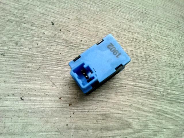 bontott NISSAN PRIMERA Fényszórómagasság Állító Kapcsoló