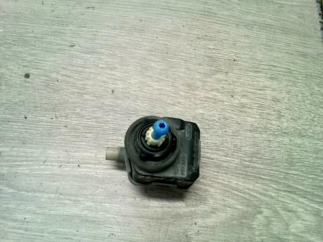 bontott NISSAN PRIMERA Fényszórómagasság Állító Motor (Pozíciófüggetlen)