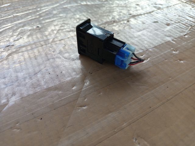 bontott NISSAN PRIMERA Fényszórómosó Kapcsoló