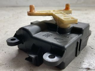 bontott NISSAN PRIMERA Fűtés Állító Motor