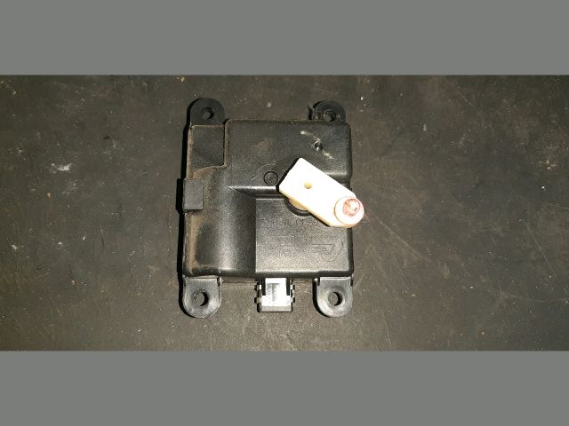 bontott NISSAN PRIMERA Fűtés Állító Motor