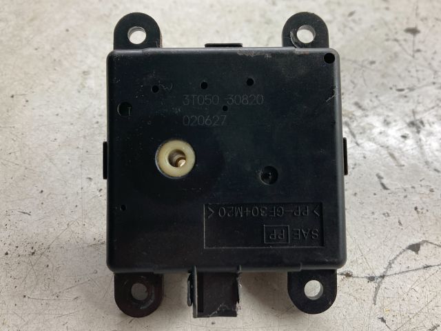 bontott NISSAN PRIMERA Fűtés Állító Motor