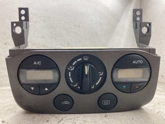 bontott NISSAN PRIMERA Fűtéskapcsoló (digit klímás)