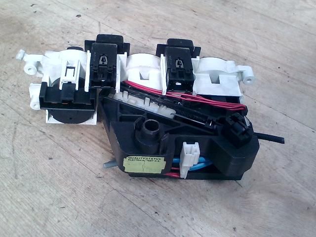 bontott NISSAN PRIMERA Fűtéskapcsoló