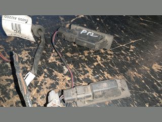 bontott NISSAN PRIMERA Hátsó Rendszámtábla Világítás