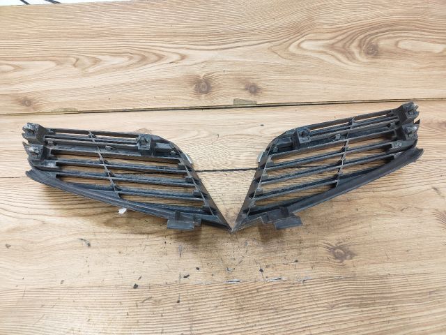 bontott NISSAN PRIMERA Hűtőrács