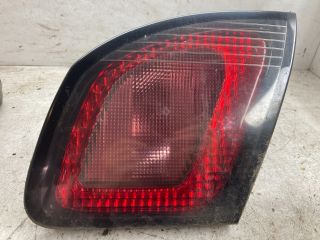 bontott NISSAN PRIMERA Jobb Belső Hátsó Lámpa