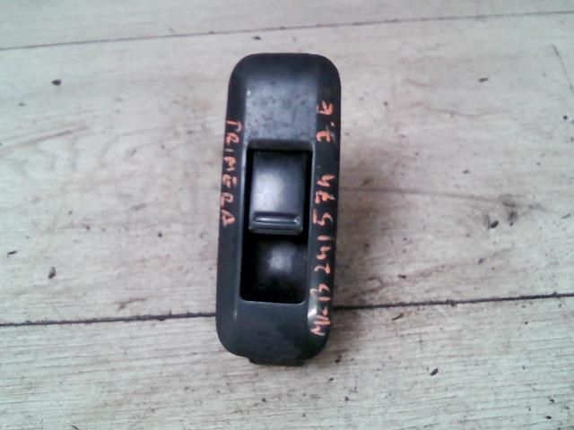 bontott NISSAN PRIMERA Jobb első Ablakemelő Kapcsoló