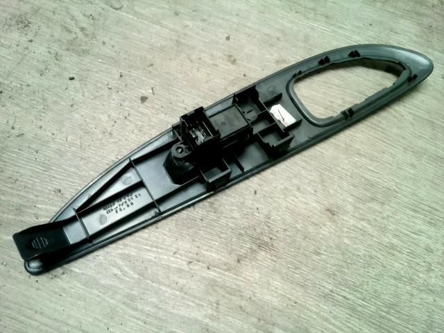 bontott NISSAN PRIMERA Jobb első Ablakemelő Kapcsoló