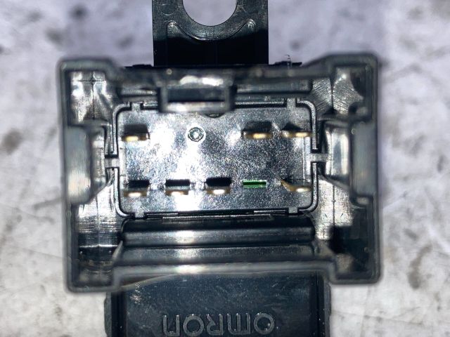 bontott NISSAN PRIMERA Jobb első Ablakemelő Kapcsoló