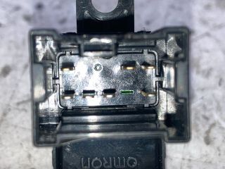 bontott NISSAN PRIMERA Jobb első Ablakemelő Kapcsoló