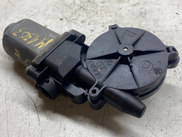 bontott NISSAN PRIMERA Jobb első Ablakemelő Motor