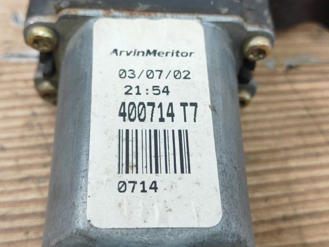 bontott NISSAN PRIMERA Jobb első Ablakemelő Motor