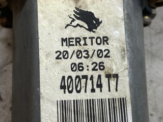 bontott NISSAN PRIMERA Jobb első Ablakemelő Motor