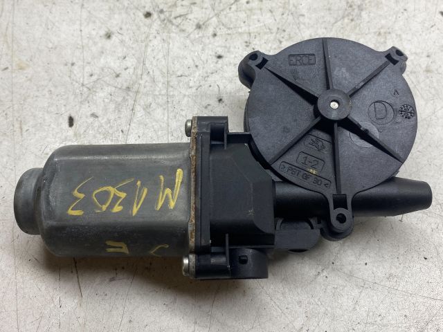 bontott NISSAN PRIMERA Jobb első Ablakemelő Motor