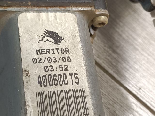 bontott NISSAN PRIMERA Jobb első Ablakemelő Szerkezet (Elektromos)